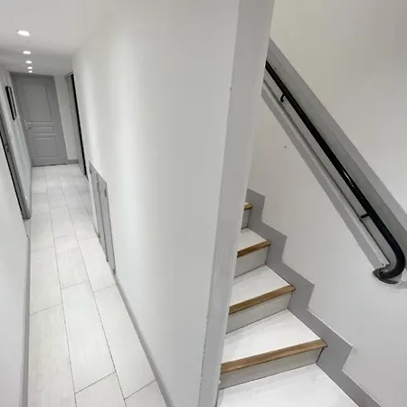 Secret Brick Garden - Plein Centre - 7 Personnes - Jardin - Parking Villa *