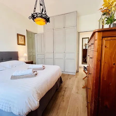 Secret Brick Garden - Plein Centre - 7 Personnes - Jardin - Parking * Deauville