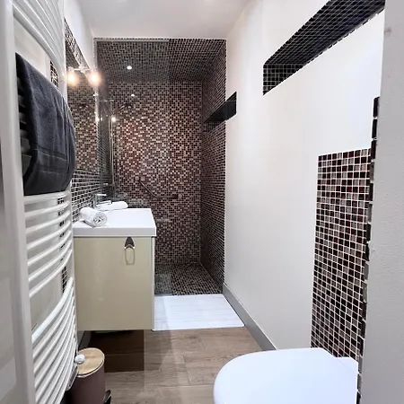 Villa Secret Brick Garden - Plein Centre - 7 Personnes - Jardin - Parking Deauville