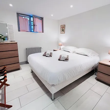 Villa Secret Brick Garden - Plein Centre - 7 Personnes - Jardin - Parking *
