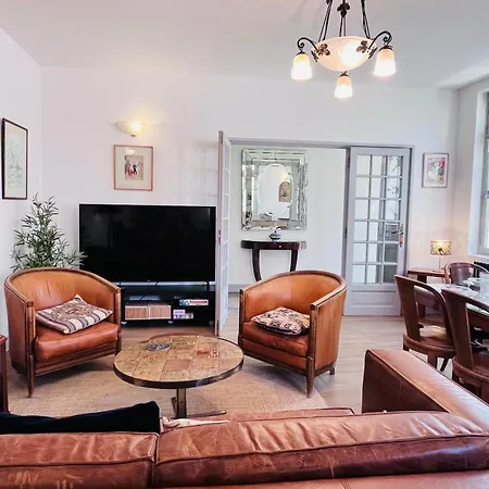 Secret Brick Garden - Plein Centre - 7 Personnes - Jardin - Parking Villa