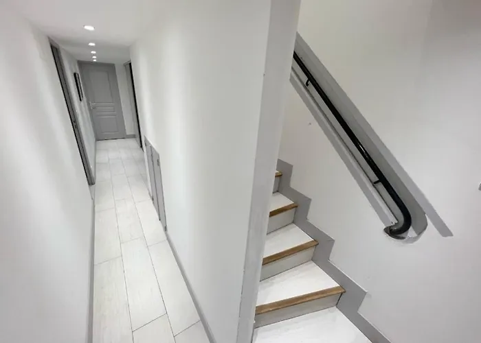 Secret Brick Garden - Plein Centre - 7 Personnes - Jardin - Parking Villa *