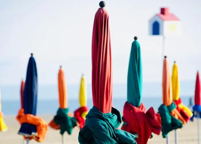 Secret Brick Garden - Plein Centre - 7 Personnes - Jardin - Parking Willa