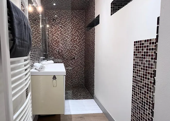 Villa Secret Brick Garden - Plein Centre - 7 Personnes - Jardin - Parking Deauville